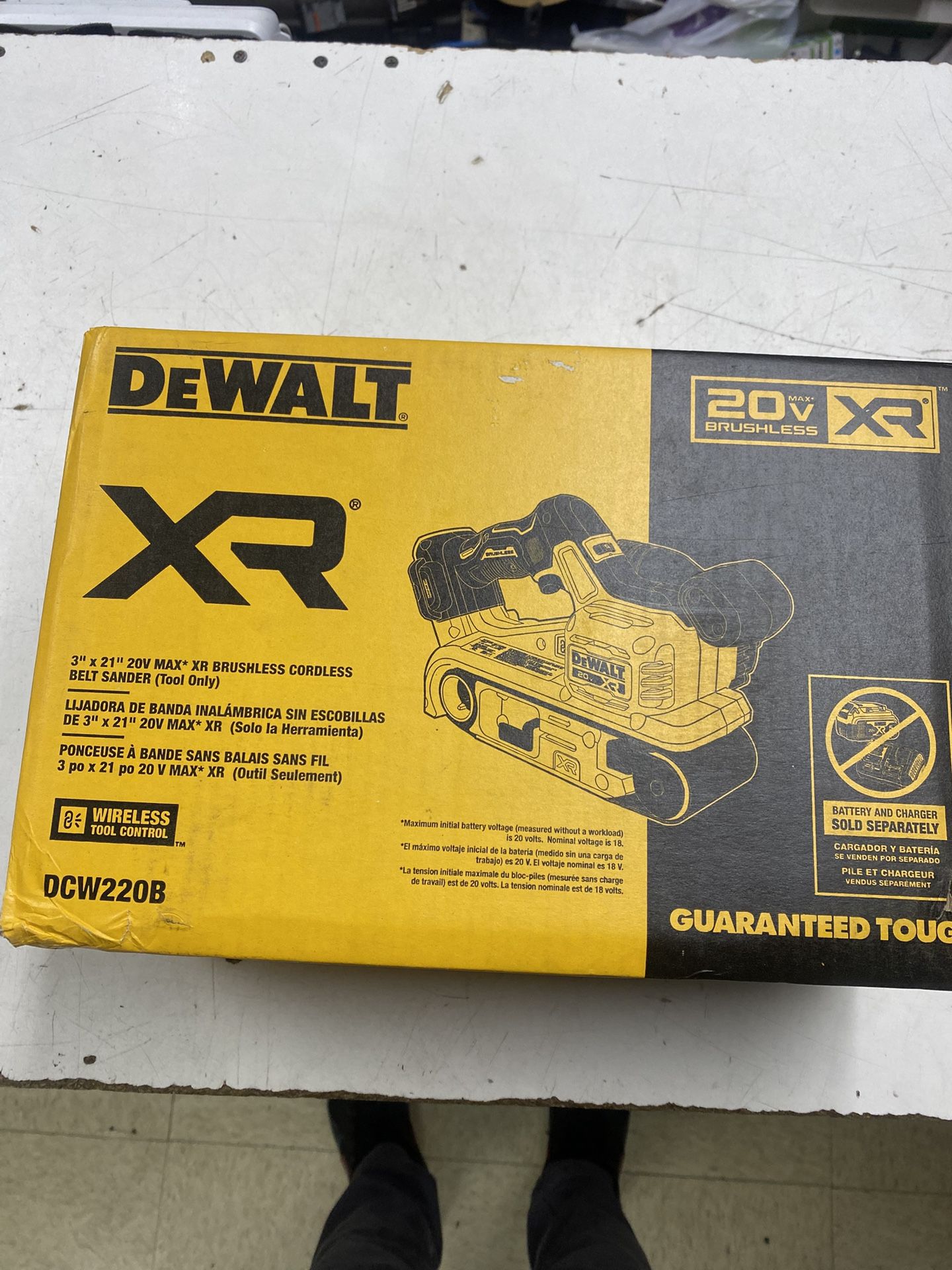 DeWalt XR 20v 3”x21” Brushless Cordless Belt Sander