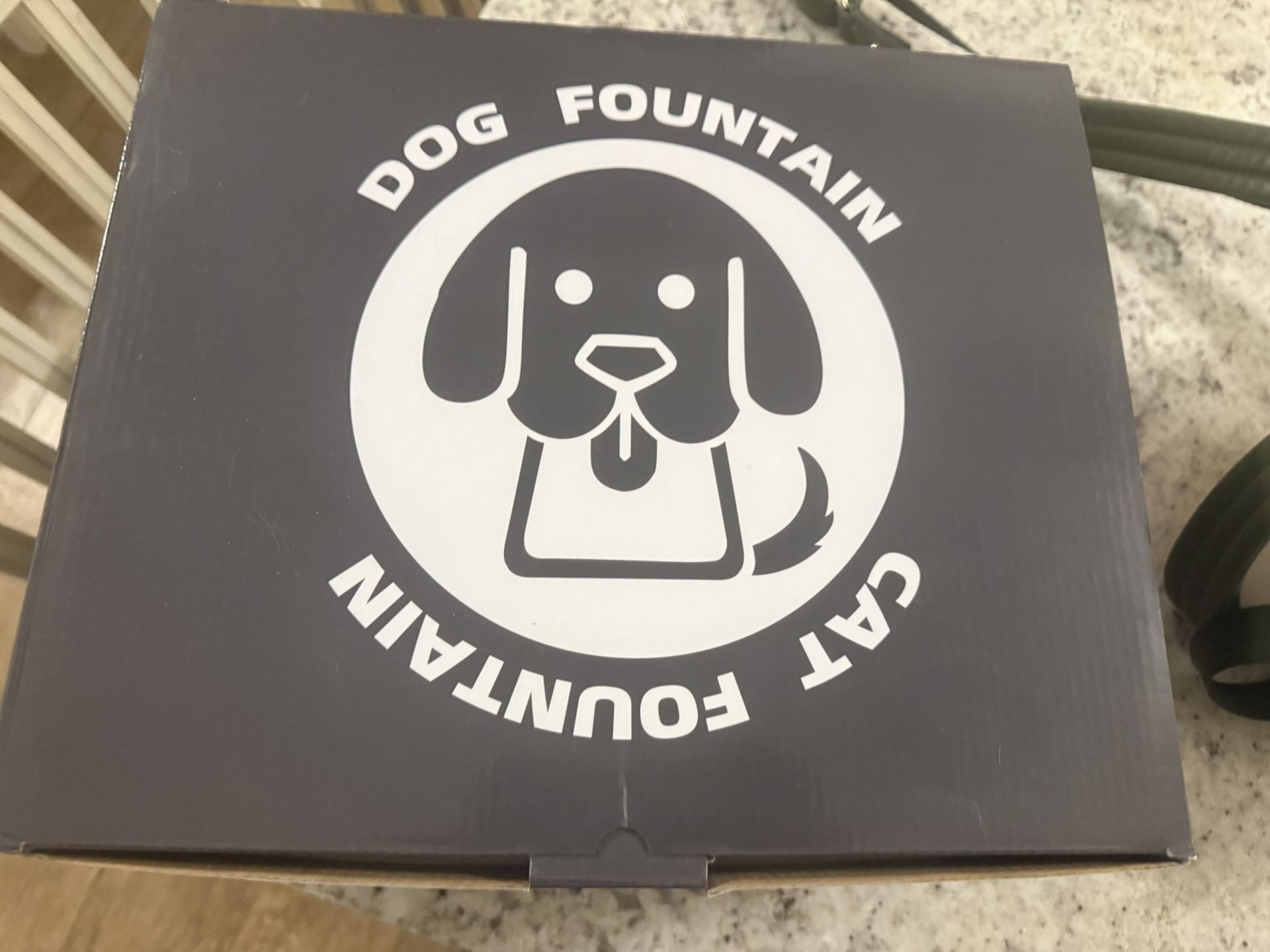 2.4 Gallon XL Pet Water Fountain NEW