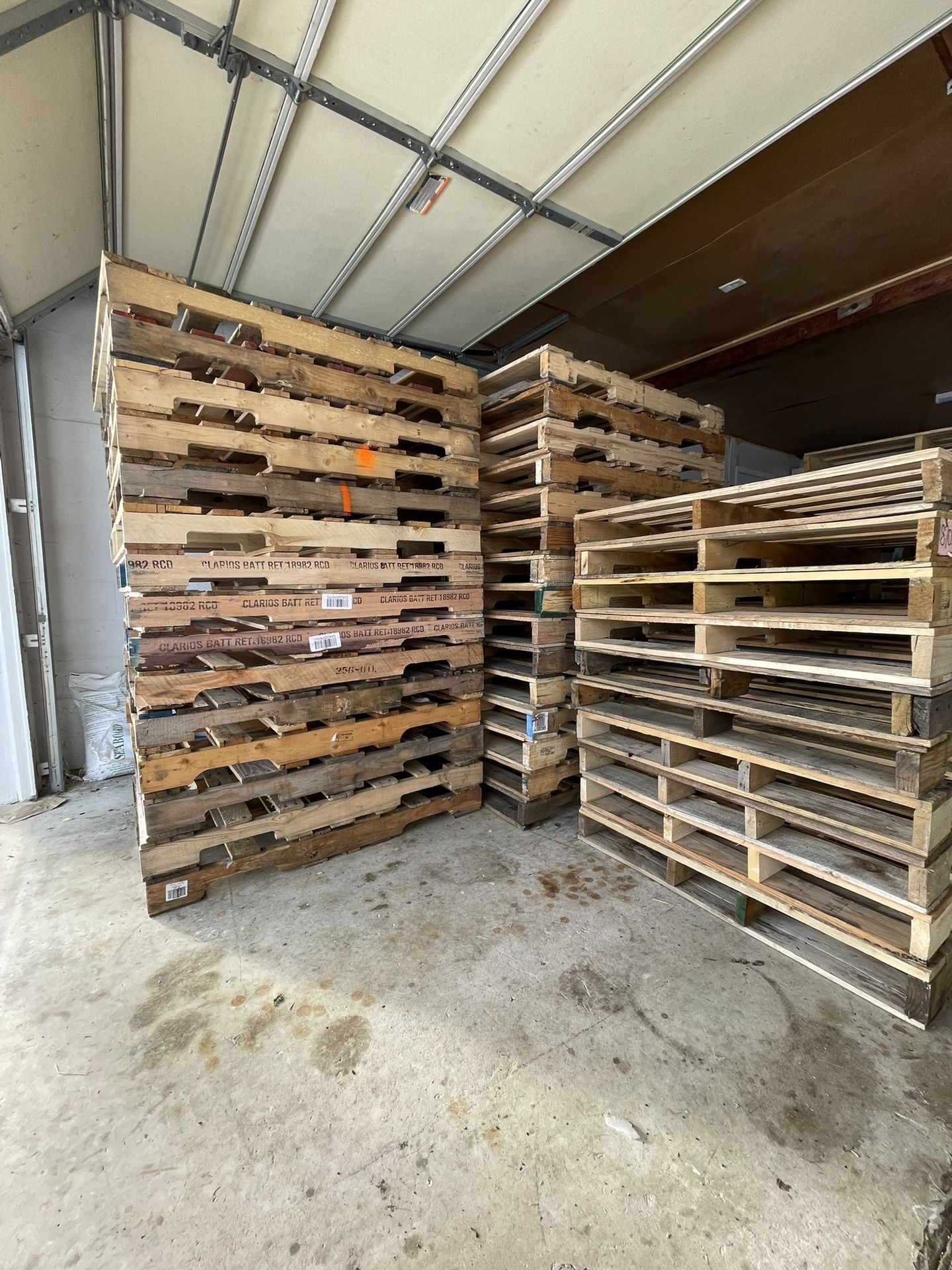 High-Quality Wooden Pallets