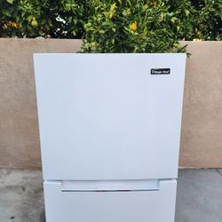 3MONTHS WARRANTY 24X26X60 MAGIC CHEF FRIDGE 10CUFT WHITE 