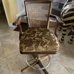 Bar Stools With Rattan Backing