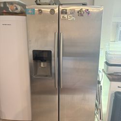 Samsung Refrigerator 