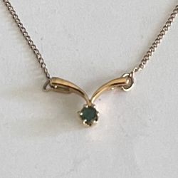 1/20 12 Kt Necklace Green Stone Dainty 