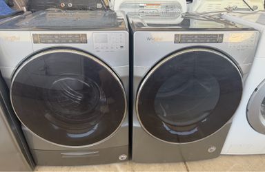 WHIRLPOOL- BEAUTIFUL SET EASHER AND DEYER GAS IN EXCELLENT CONDITION