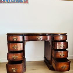 Beautiful wooden vintage desk, working well good condition very vintage, look good , original handles. 44.22 H 30