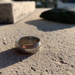 Men’s Wedding Band