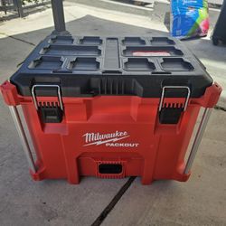 Milwaukee PACKOUT 