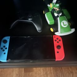 Nintendo Switch And Luigi Car 