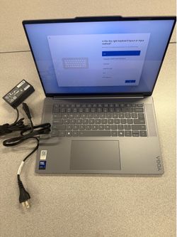 Lenovo yoga slim 7i aura 15.3 120hz copilot+pc