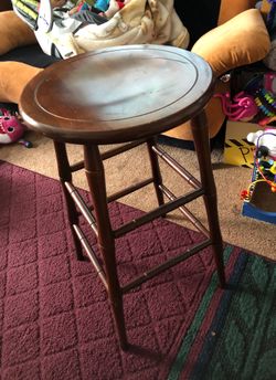 Bar stool