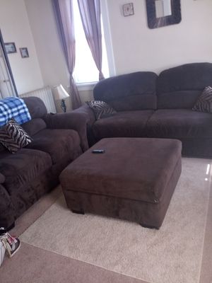 Davenport Ia And Offerup Couch And Love Seat With Ottoman Throw Pillows For In Davenport Ia