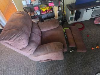 Comfortable Reclining Living Room Chair