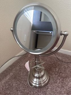 Light Up Make up mirror