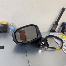 Driver Side Mirror OEM With Blind Spot/ Heated / Turn Signal 2023-2025 Honda HRV 