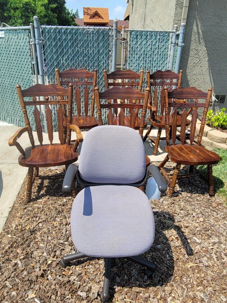 Free dining chairs and Rolling Desk Chair