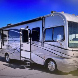 2015 SOUTHWIND 32VS