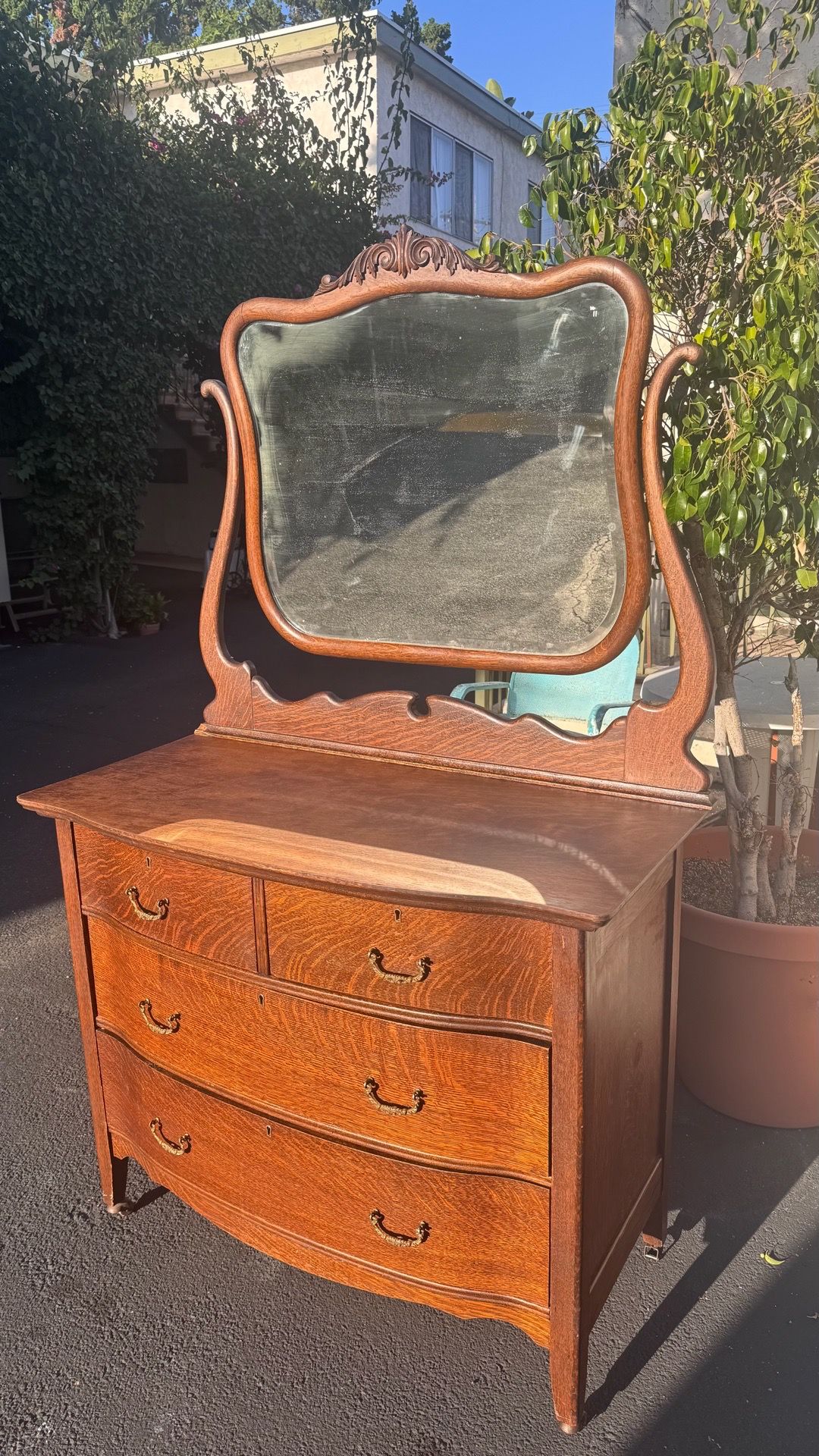 Victorian era serpentine tiger oak dresser 1900s