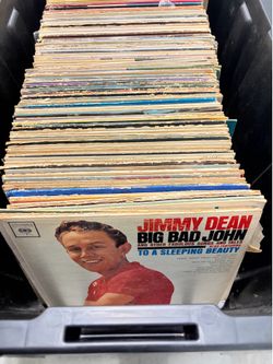 Vinyl records mix lot over 120 / first come first serve lot #2