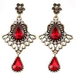 New Elegant Red & Gold Vintage Style Chandelier Earrings