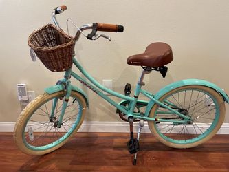 Girls bike like new!!