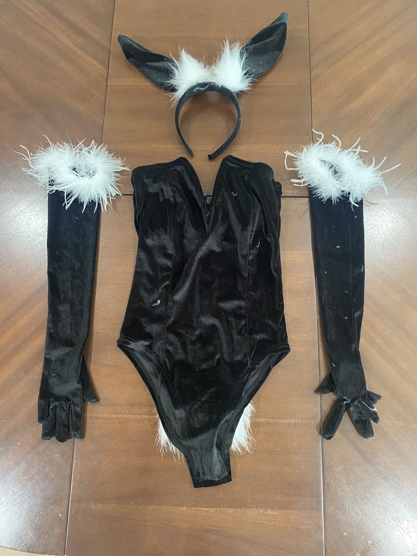 Lorlie Black Bunny Costume Set – Size Small