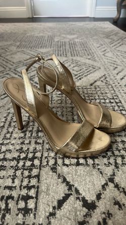 Jessica Simpson Gold Metallic  High Heel size 10