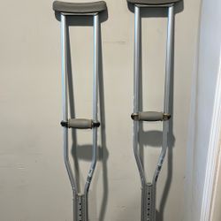 Crutches 