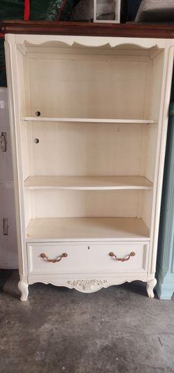 Shabby chic book shelf