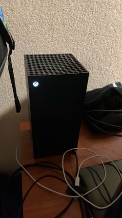 Xbox Series X 1 tb w/ Scuf Valor Pro Controller.
