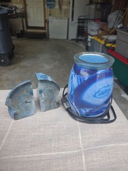 Scentsy and gem book ends set