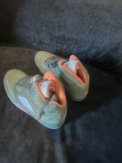 Air Jordan 5 Olive   size 12