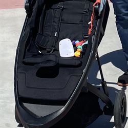 Thule spring stroller