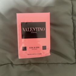 Valentino Donna Perfume