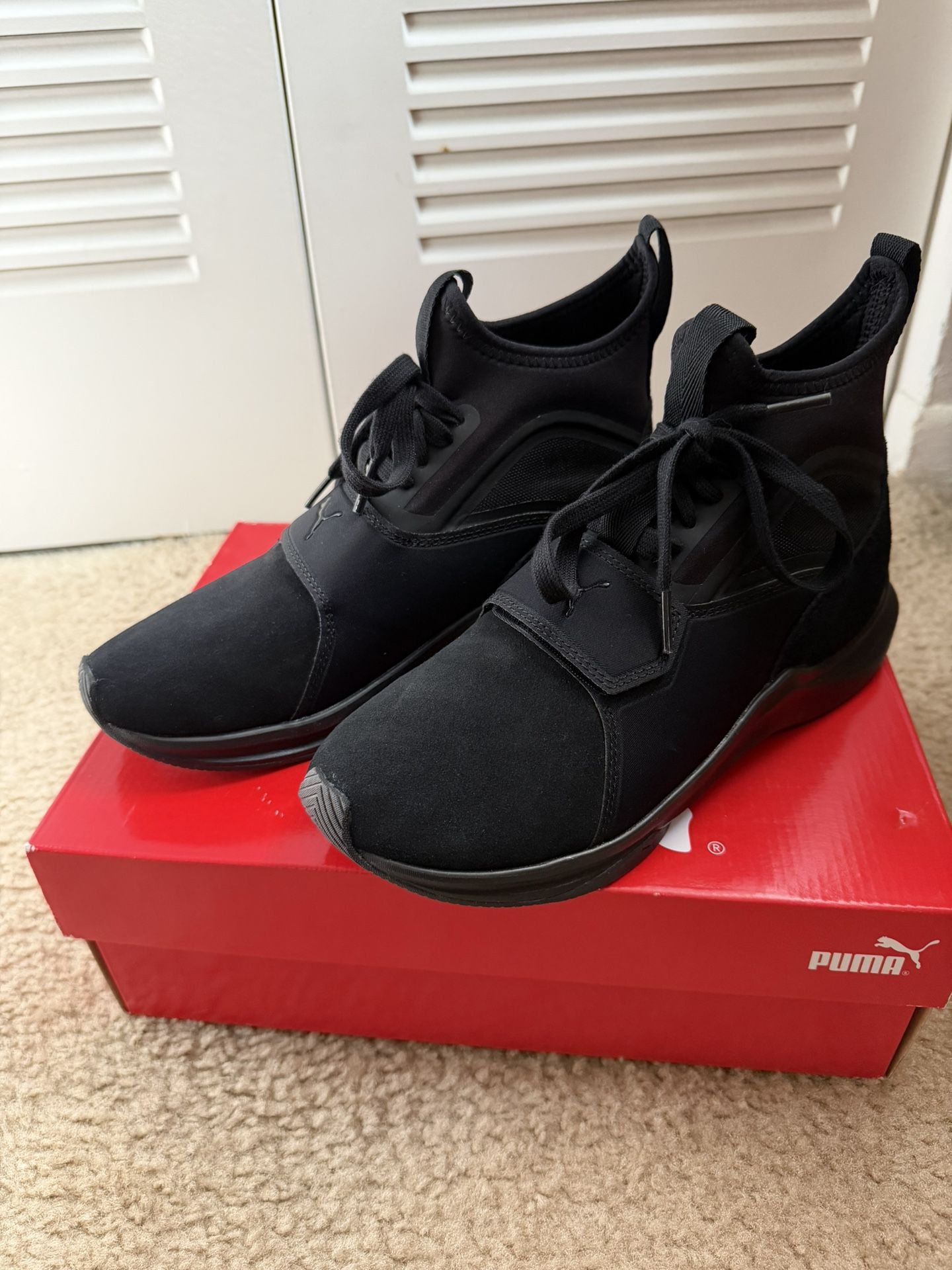 Women’s Size 7.5 Puma Suede Phantom Black Running Shoes