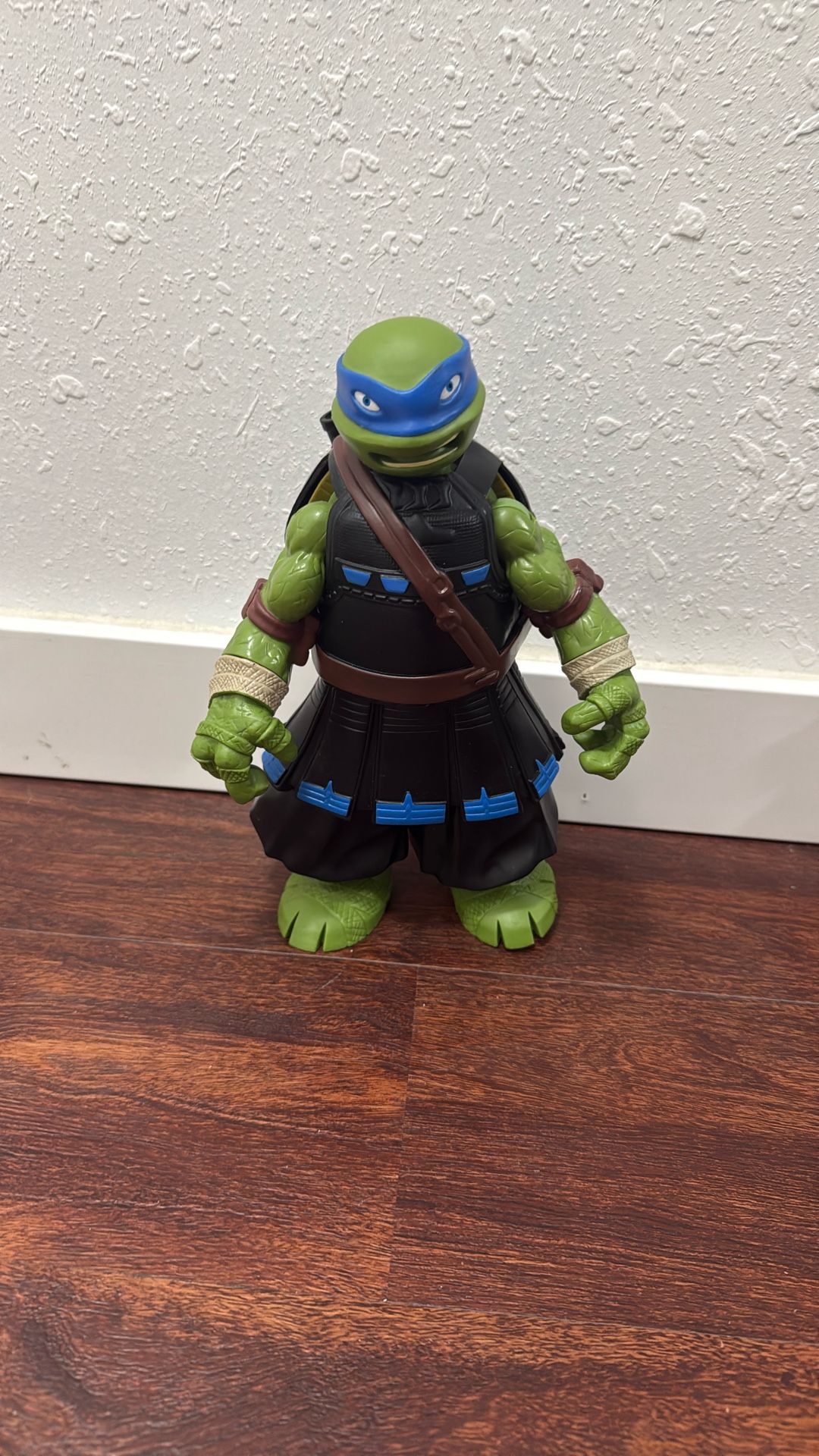 Teenage Mutant Ninja Turtles 12" Leonardo Samurai Figure 2012 By Playmates