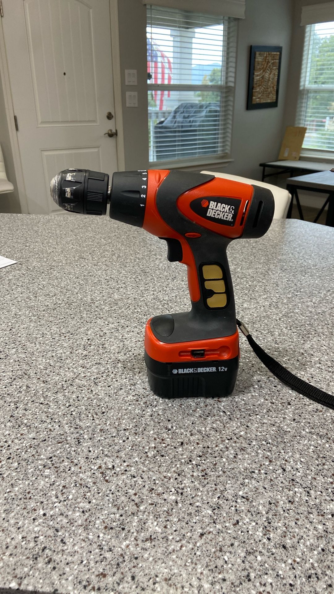 Black and Decker 12V Drill