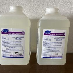 Diversey Disinfectant Cleaner - 2.5 L / 2.64 U.S Qt.