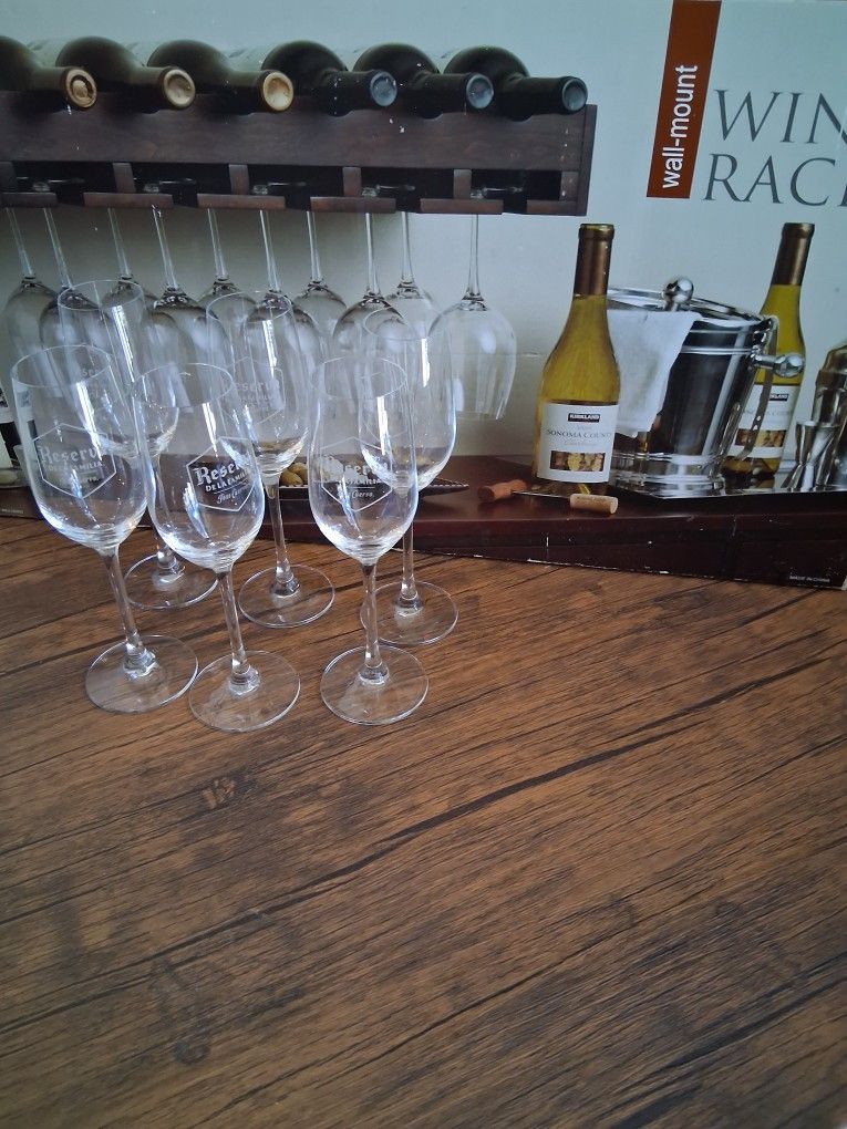 NWT Wine Rack Wall Mount W/6 Teq. Glasses
