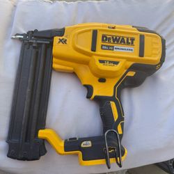 Dewalt Xr Finish Nailer Gun 18 Gauge Only Tool 