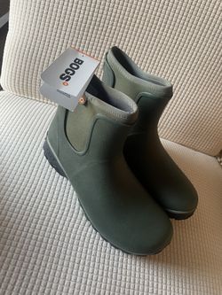 BOGS Rain Boots Sz 8 Woman 