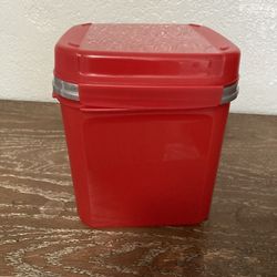 Tupperware 