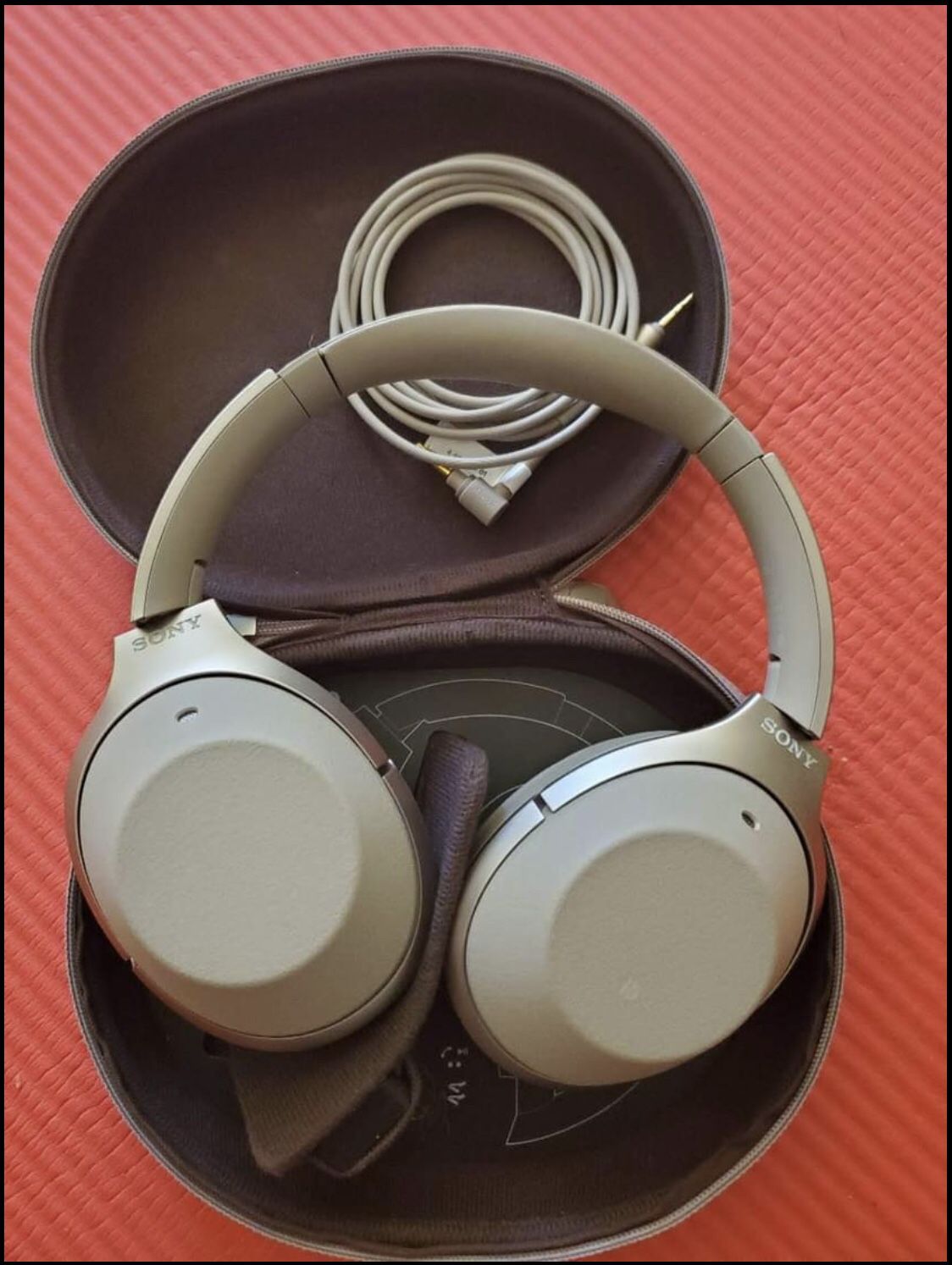 Sony 1000XM2 headphones