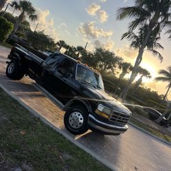 Ford F350 Dually 