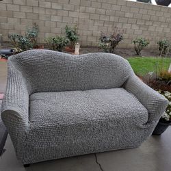FREE LOVESEAT!!