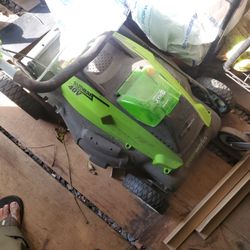 Green Works Lawn Mower 40v Batteries X2