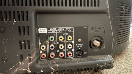 Two TVs for gaming or vhs