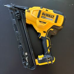 Dewalt 20v Finish 15ga $180 Tool Only Firme Precio 