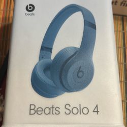 Beats Solo 4!