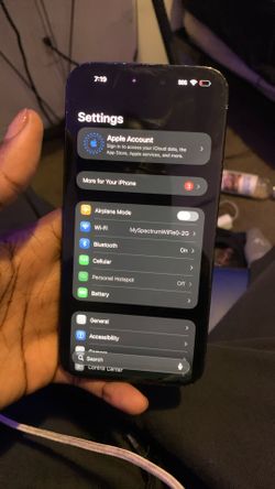 iPhone 15 plus ( Fully Unlocked Thru Any Carrier )