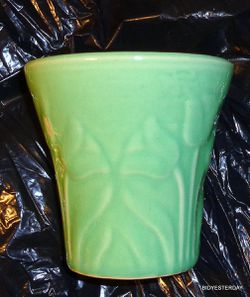 Art deco Mccoy green art pottery tulips small 4" planter No Hole.